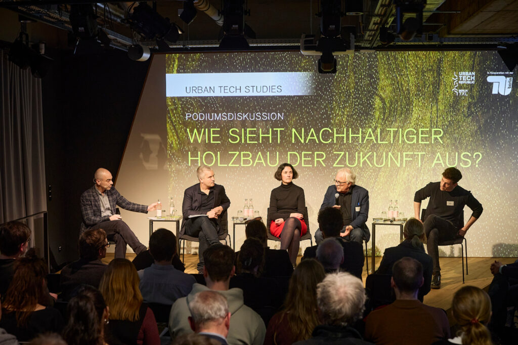 Podiumsdiskussion Holzbaustudie